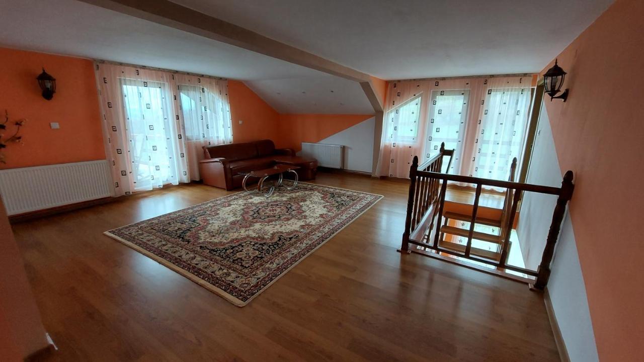 Vila Coman Întorsura Buzăului المظهر الخارجي الصورة